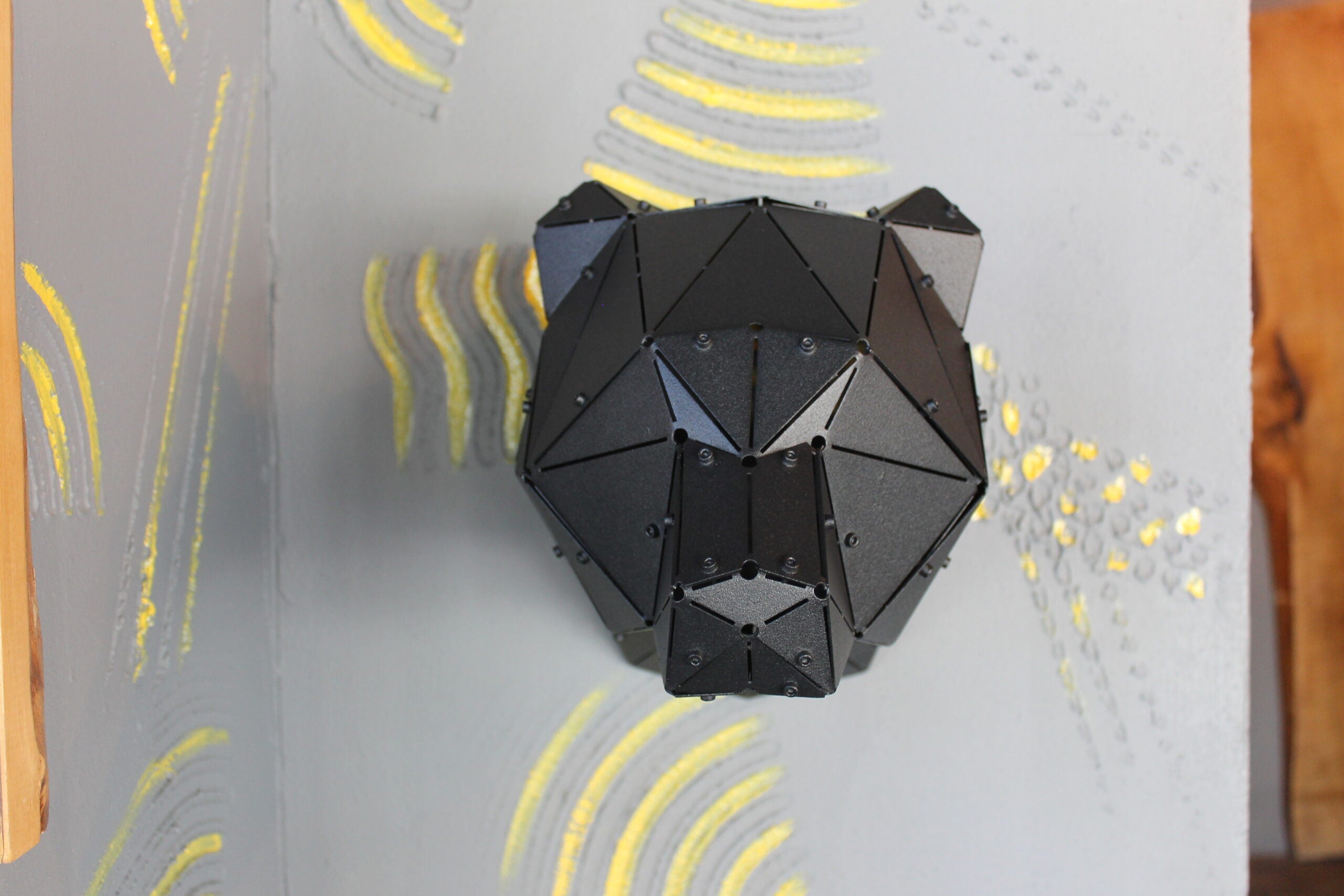 3D Metal Geometrik El Yapımı Ayı Heykeli | ByLamp