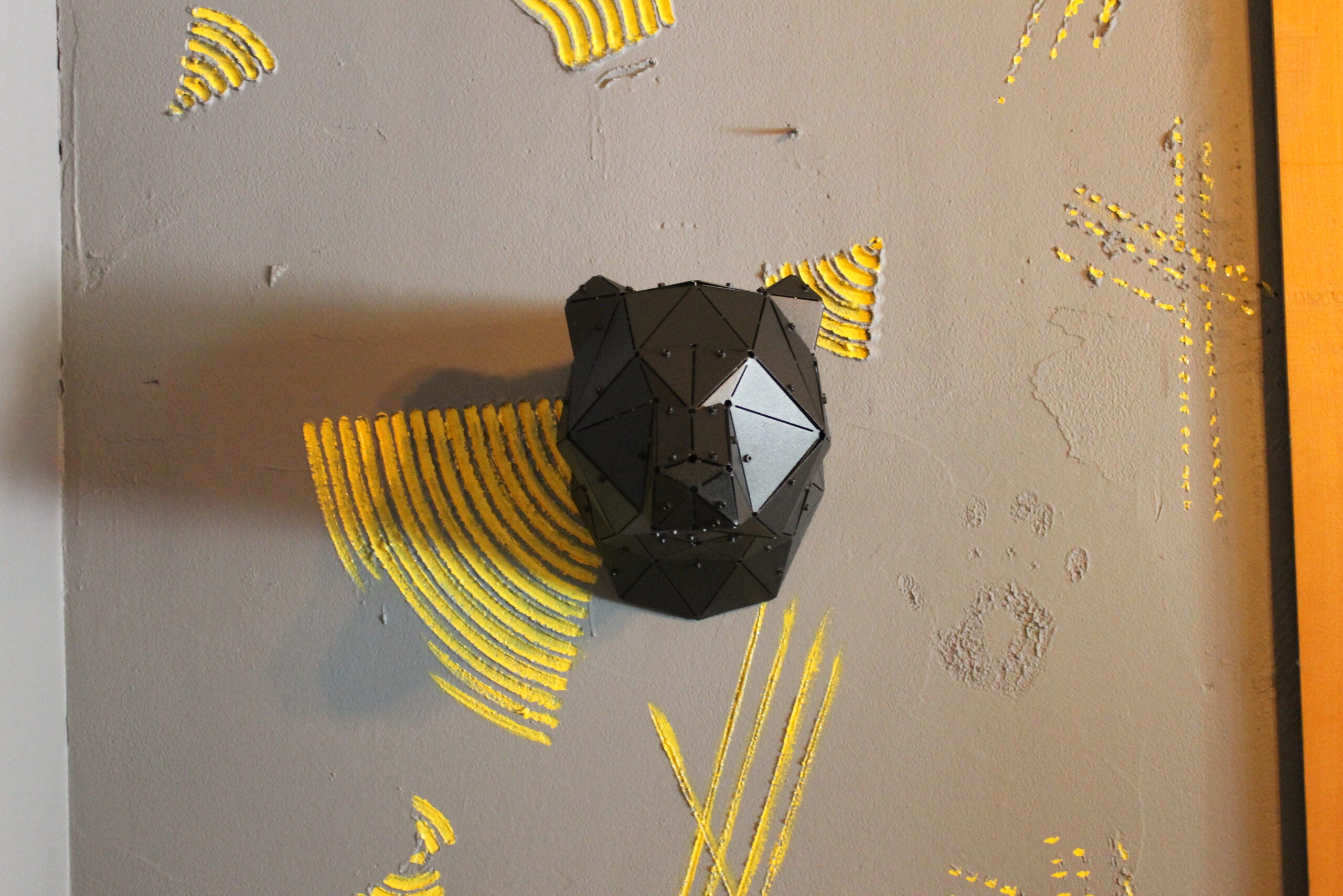 3D Metal Geometrik El Yapımı Ayı Heykeli | ByLamp