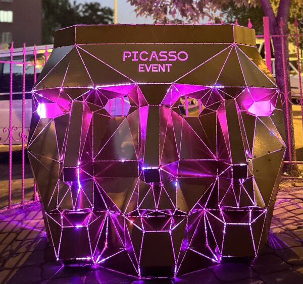 3D Metal Geometrik El Yapımı DJ Kabin Face Heykeli | ByLamp