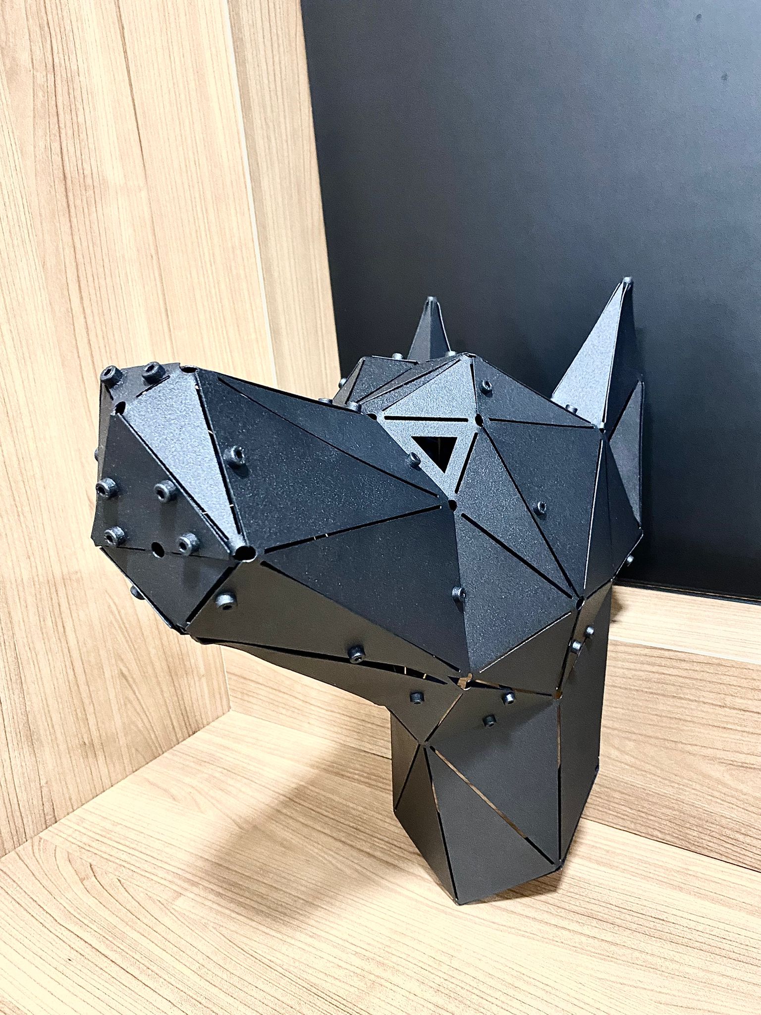 3D Metal Geometrik El Yapımı Doberman Heykeli | ByLamp