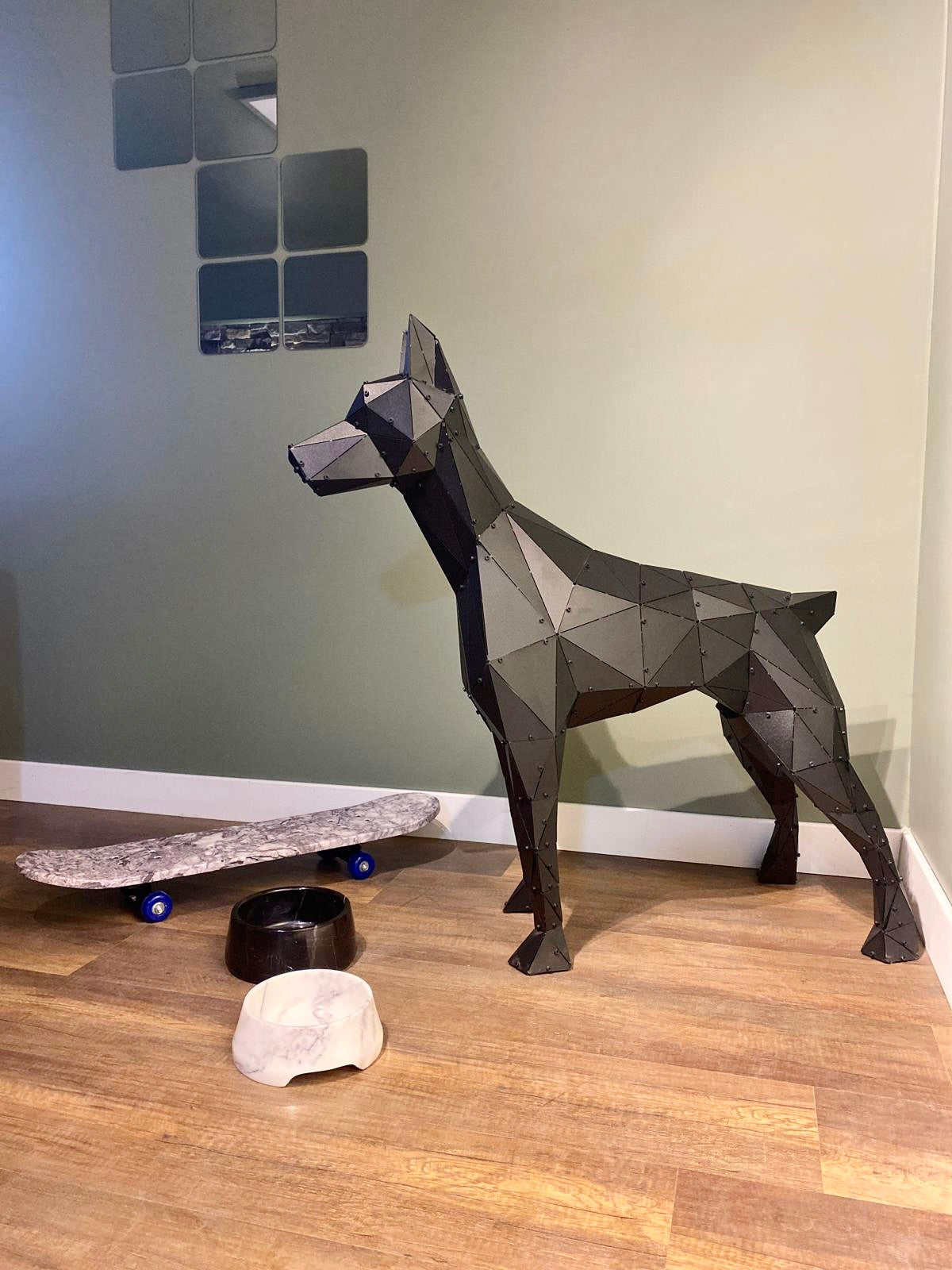 3D Metal Geometrik El Yapımı Doberman Heykeli | ByLamp