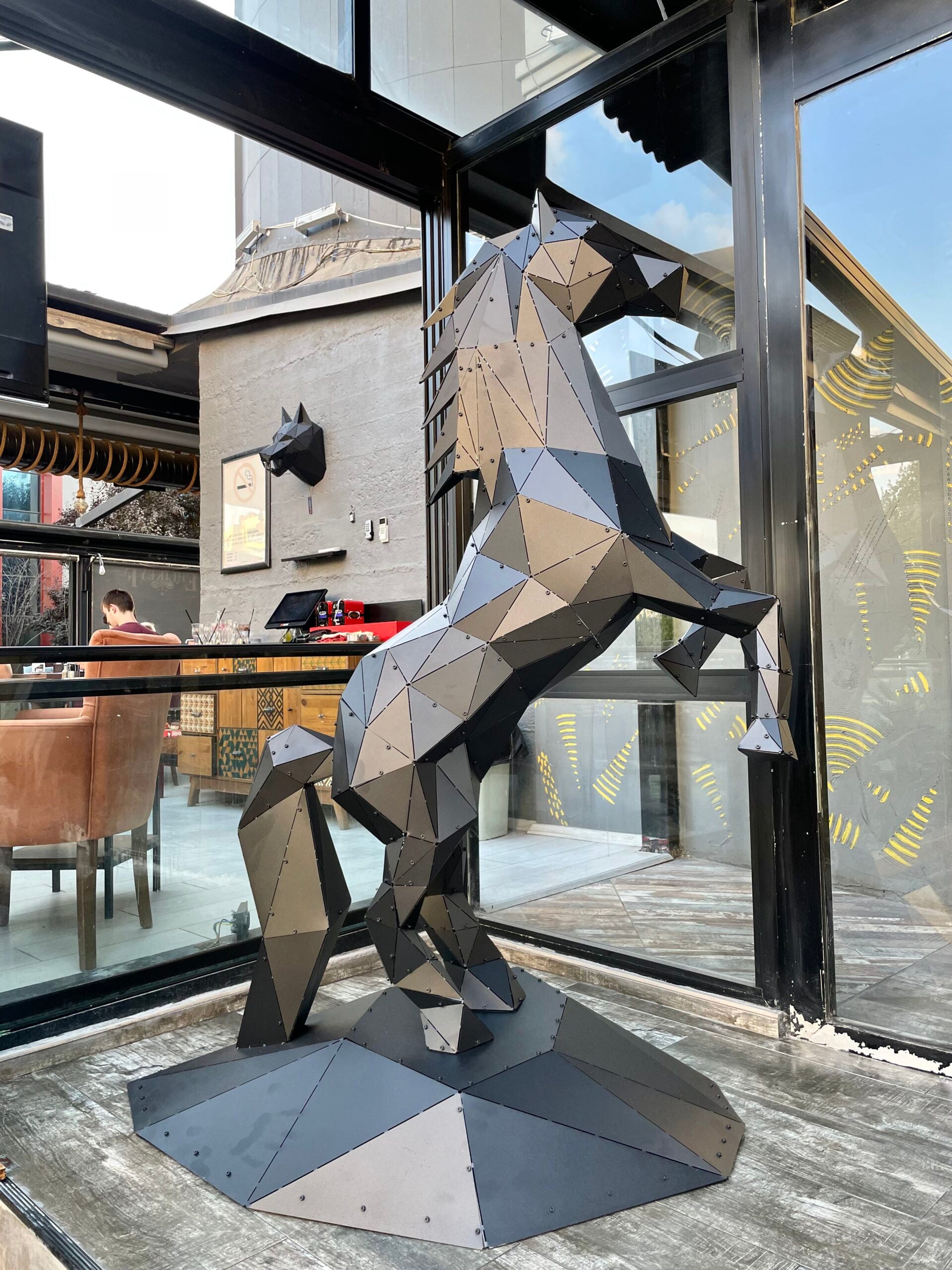 3D Metal Geometrik El Yapımı Ferrari Heykeli | ByLamp