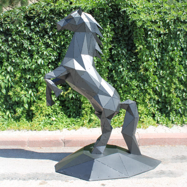 3D Metal Geometrik El Yapımı Ferrari Heykeli | ByLamp