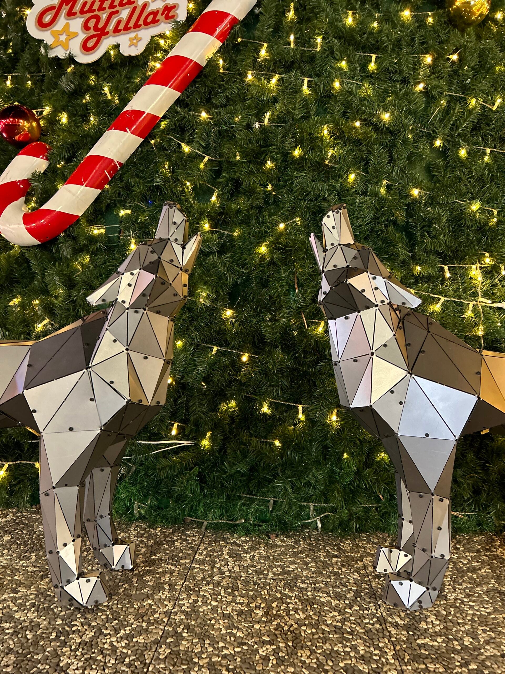 3D Metal Geometrik El Yapımı Kurt Heykeli | ByLamp