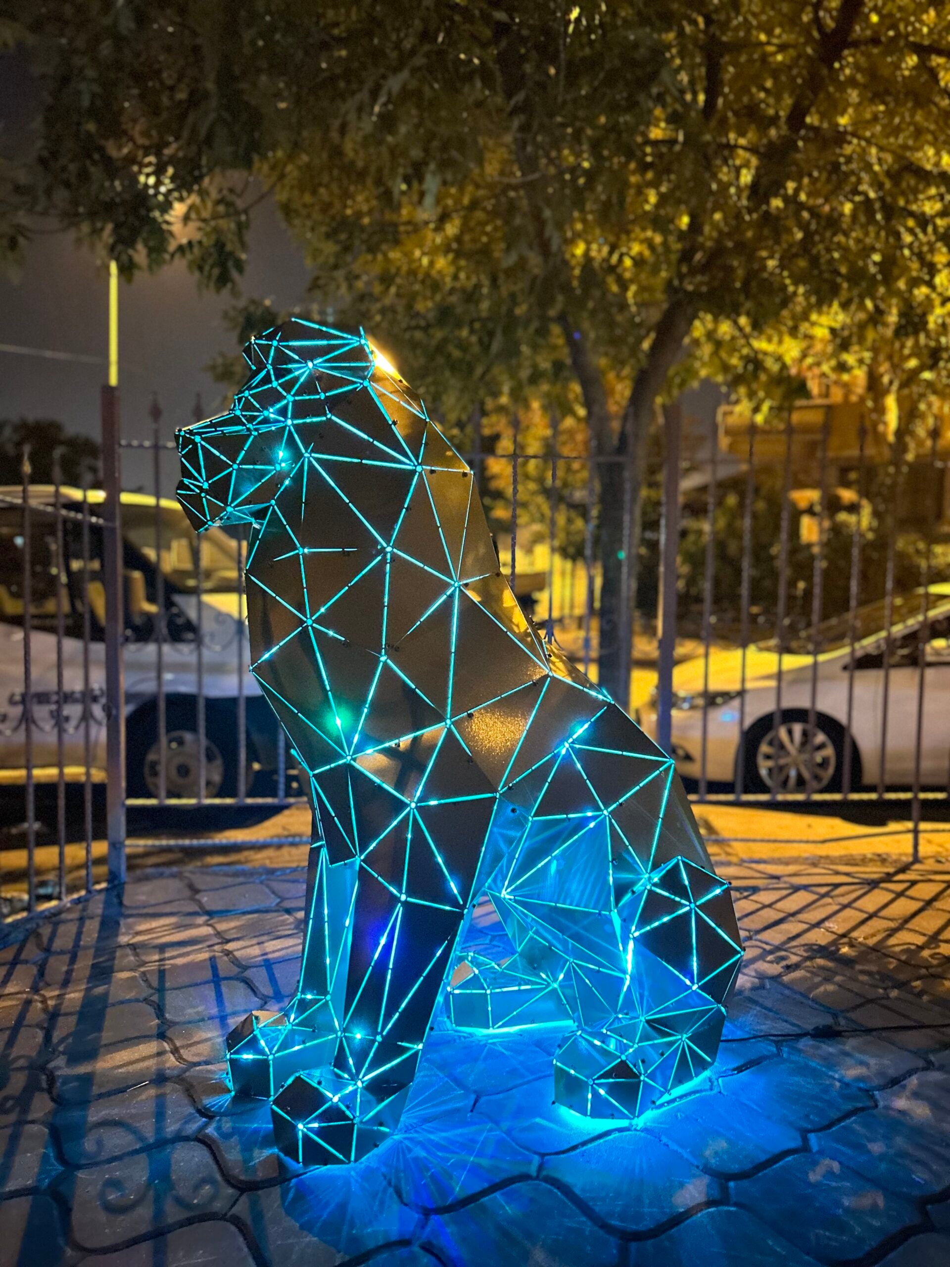 3D Metal Geometrik El Yapımı Leon Heykeli | ByLamp