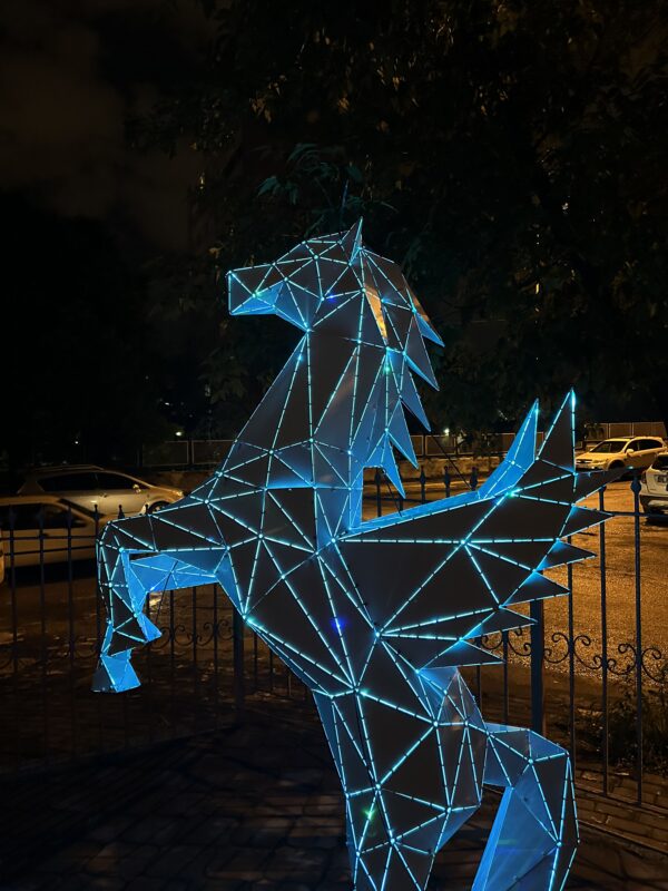 3D Metal Geometrik El Yapımı Pegasus Heykeli | ByLamp