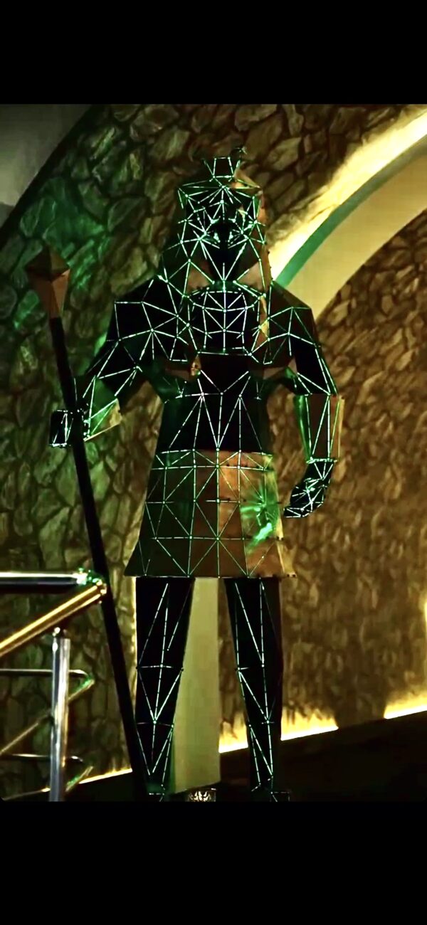 3D Metal Geometrik El Yapımı RA Heykeli | ByLamp