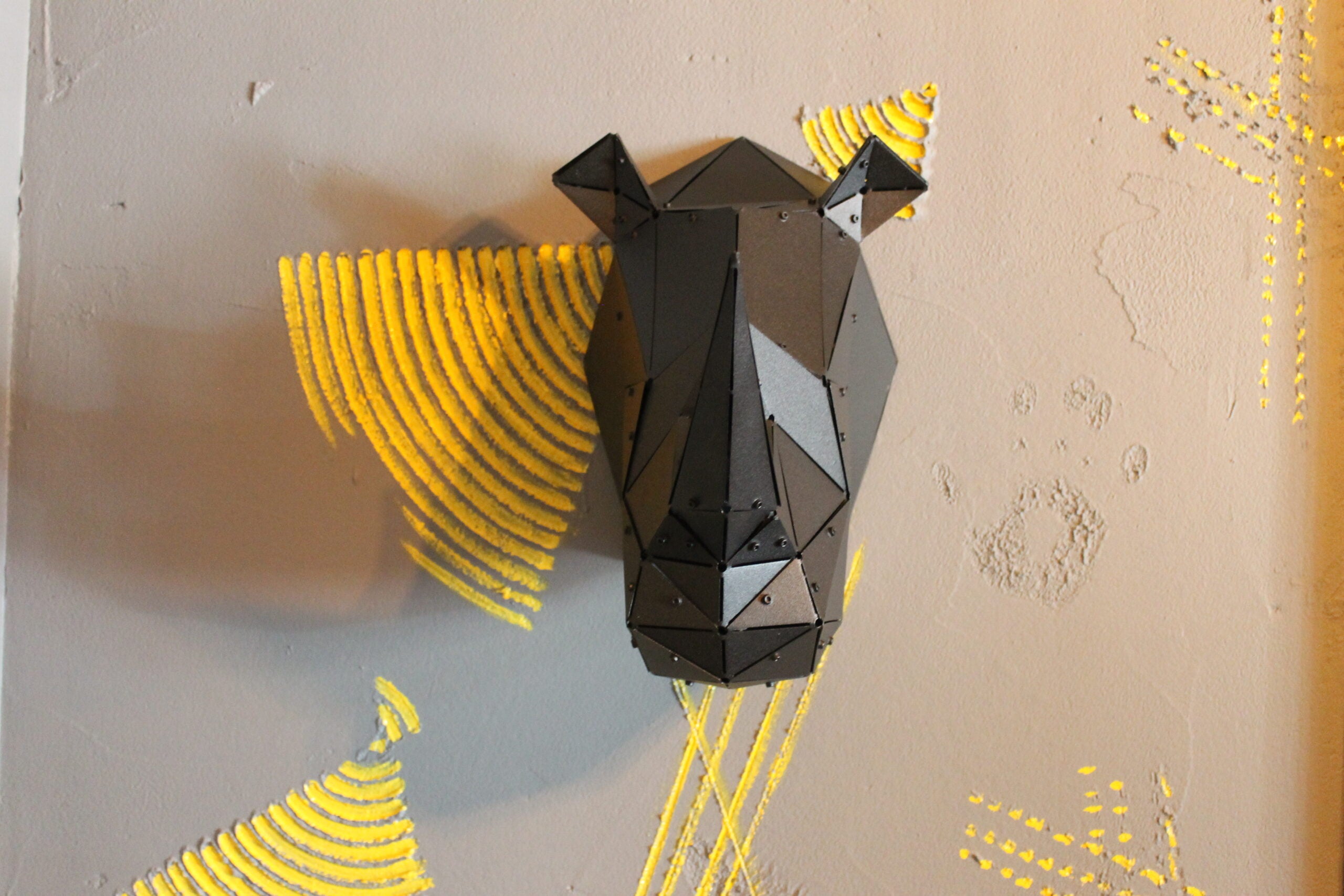 3D Metal Geometrik El Yapımı Rhino Heykeli | ByLamp