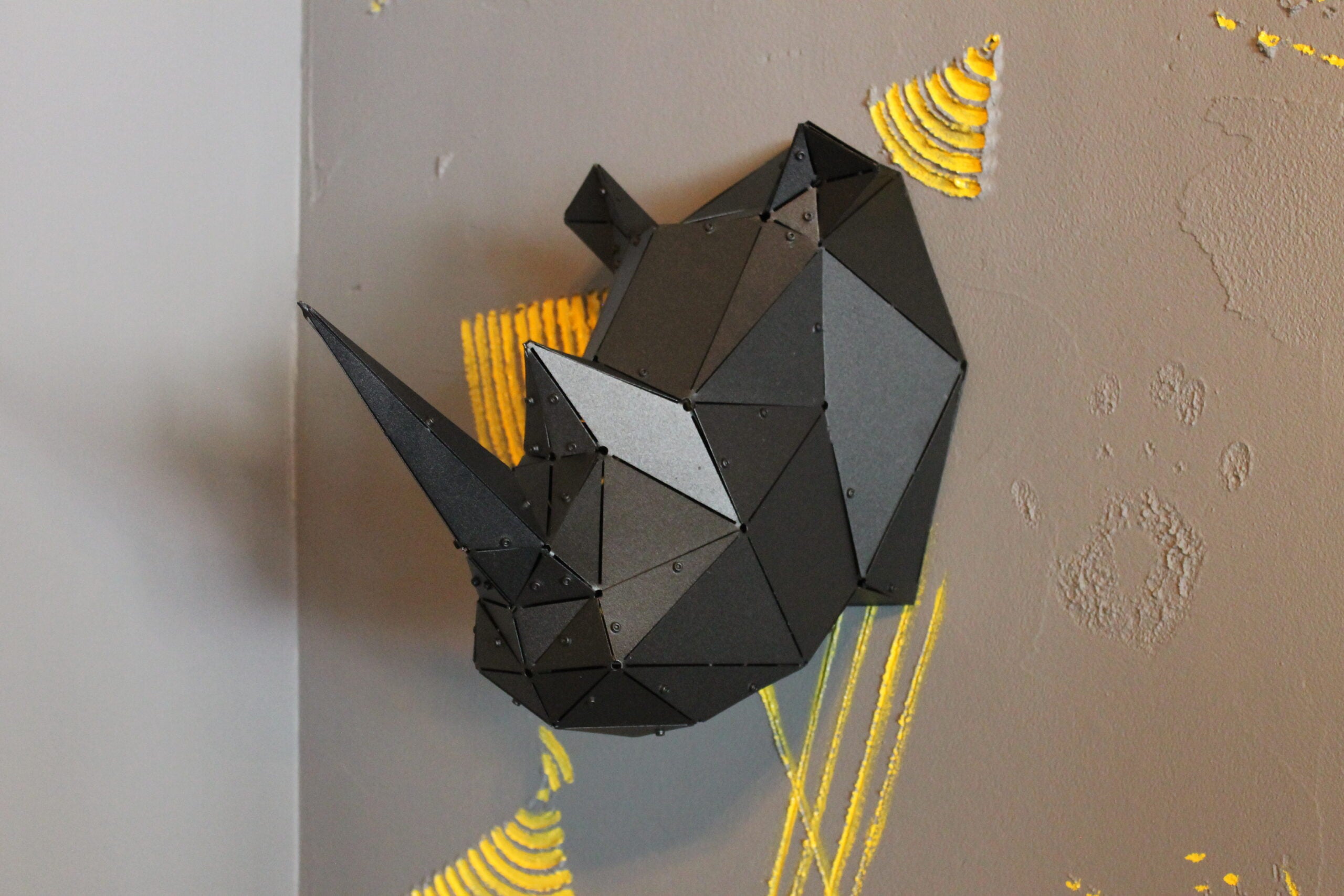 3D Metal Geometrik El Yapımı Rhino Heykeli | ByLamp