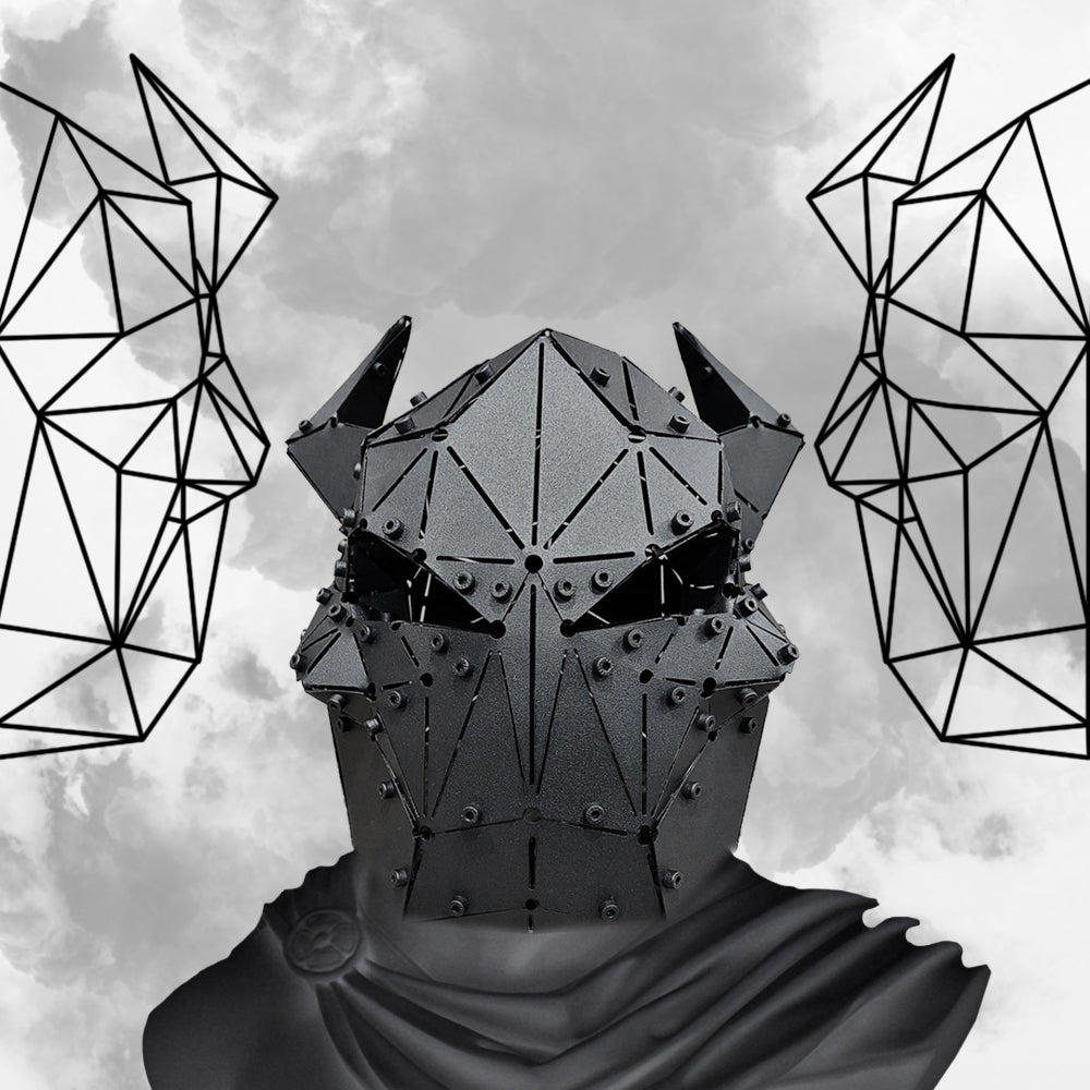 3D Metal Geometrik El Yapımı Skull Helmet Heykeli | ByLamp