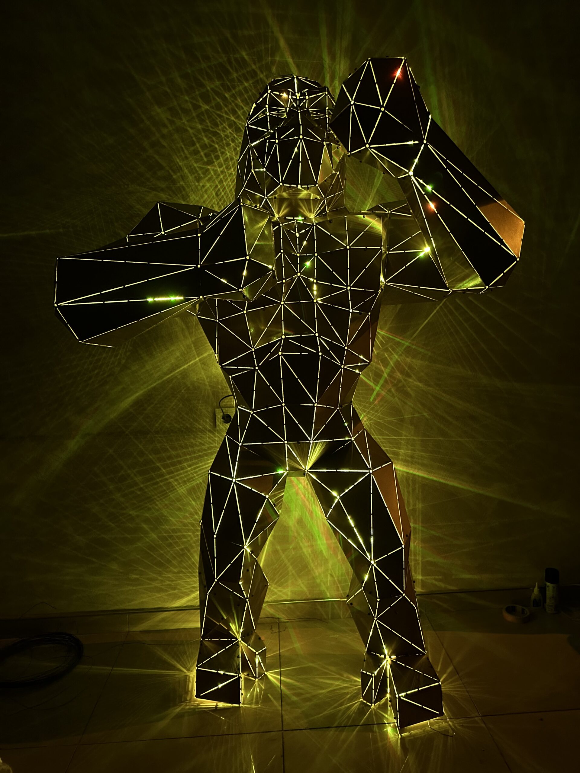 3D Metal Geometrik El Yapımı Standsız Kingkong Heykeli | ByLamp