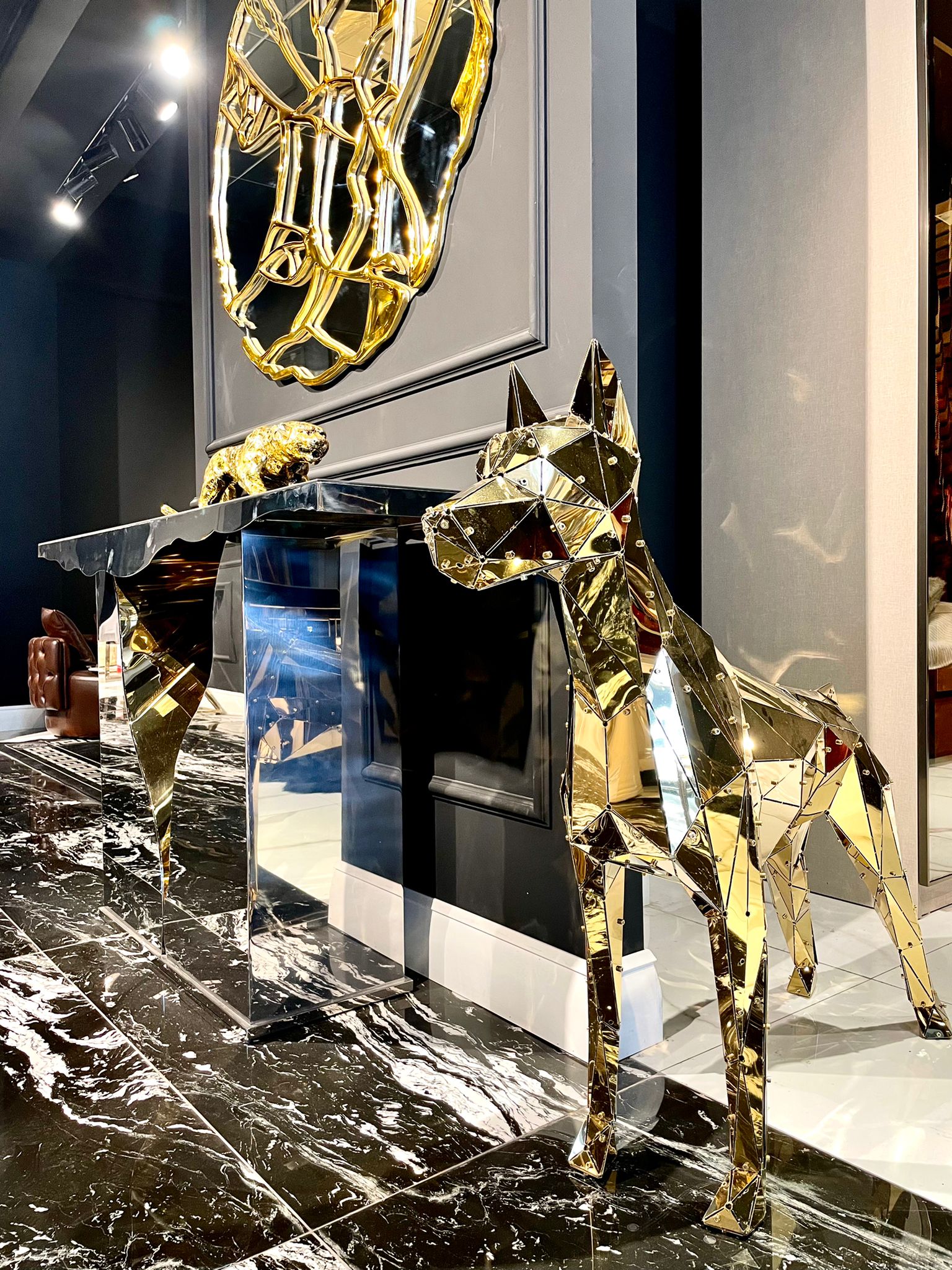 3D Metal Geometrik El Yapımı Titanium Doberman Heykeli | ByLamp