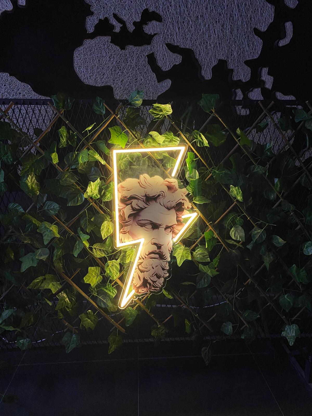 Zeus Ve Yıldırım Neon Lamba | ByLamp