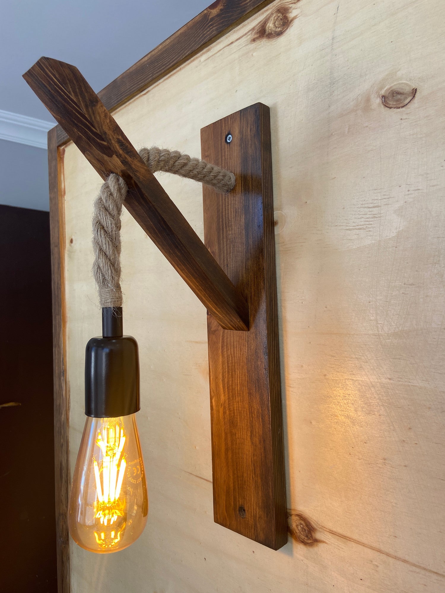 Defne DF 105 Ahşap Aplik Duvar Aydınlatma | ByLamp