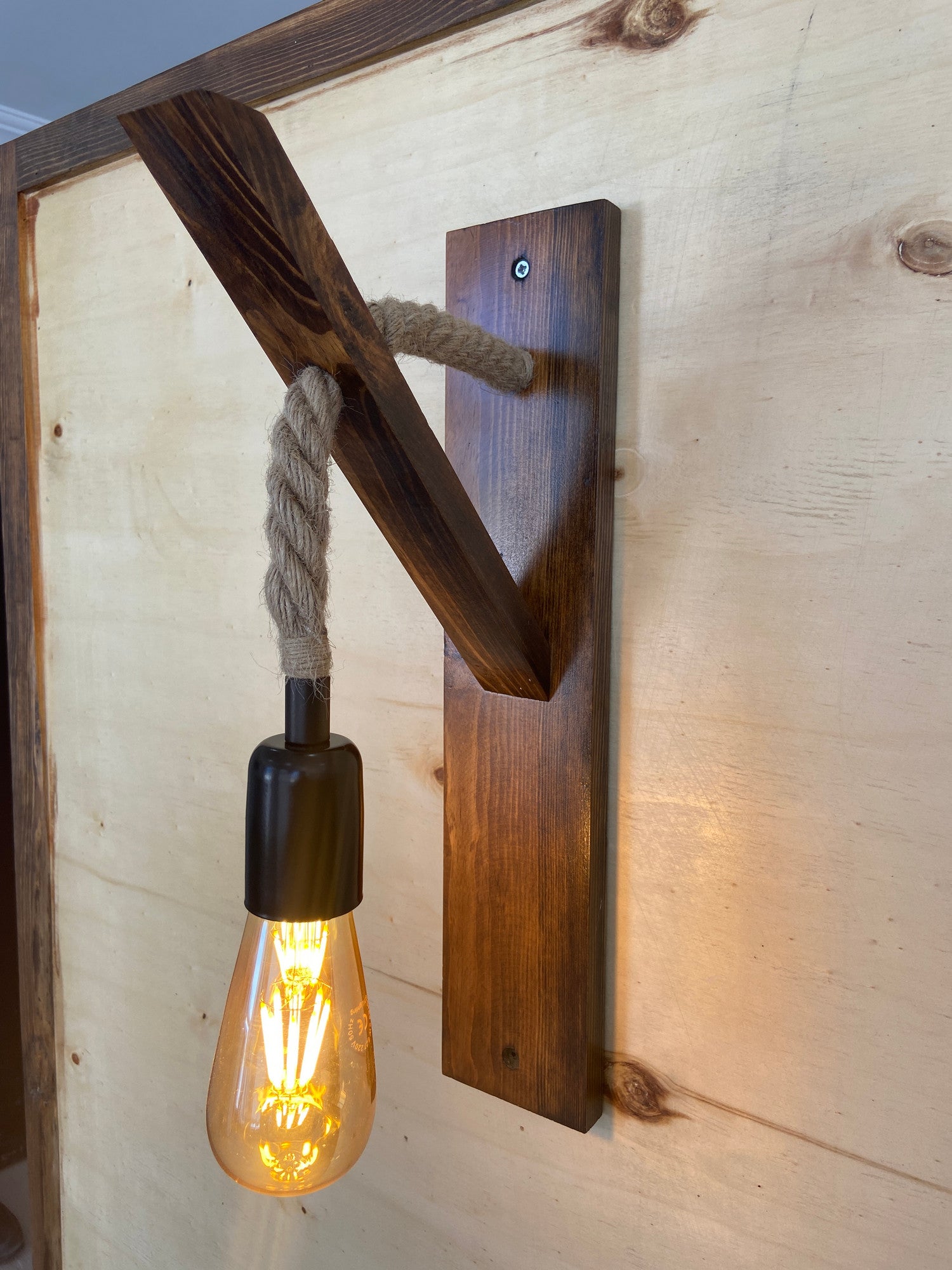 Defne DF 105 Ahşap Aplik Duvar Aydınlatma | ByLamp