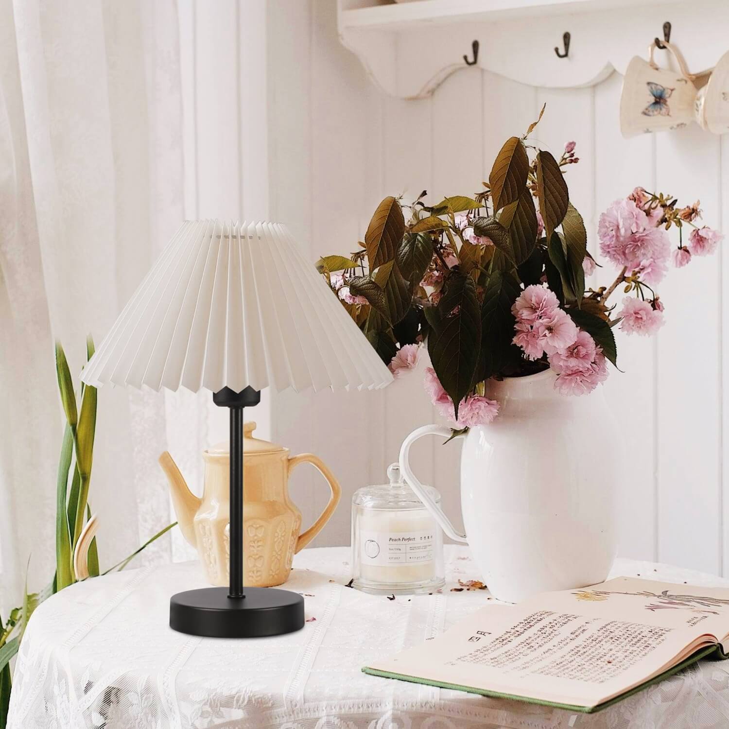 Floi Pileli Başlık Metal Siyah Abajur | ByLamp