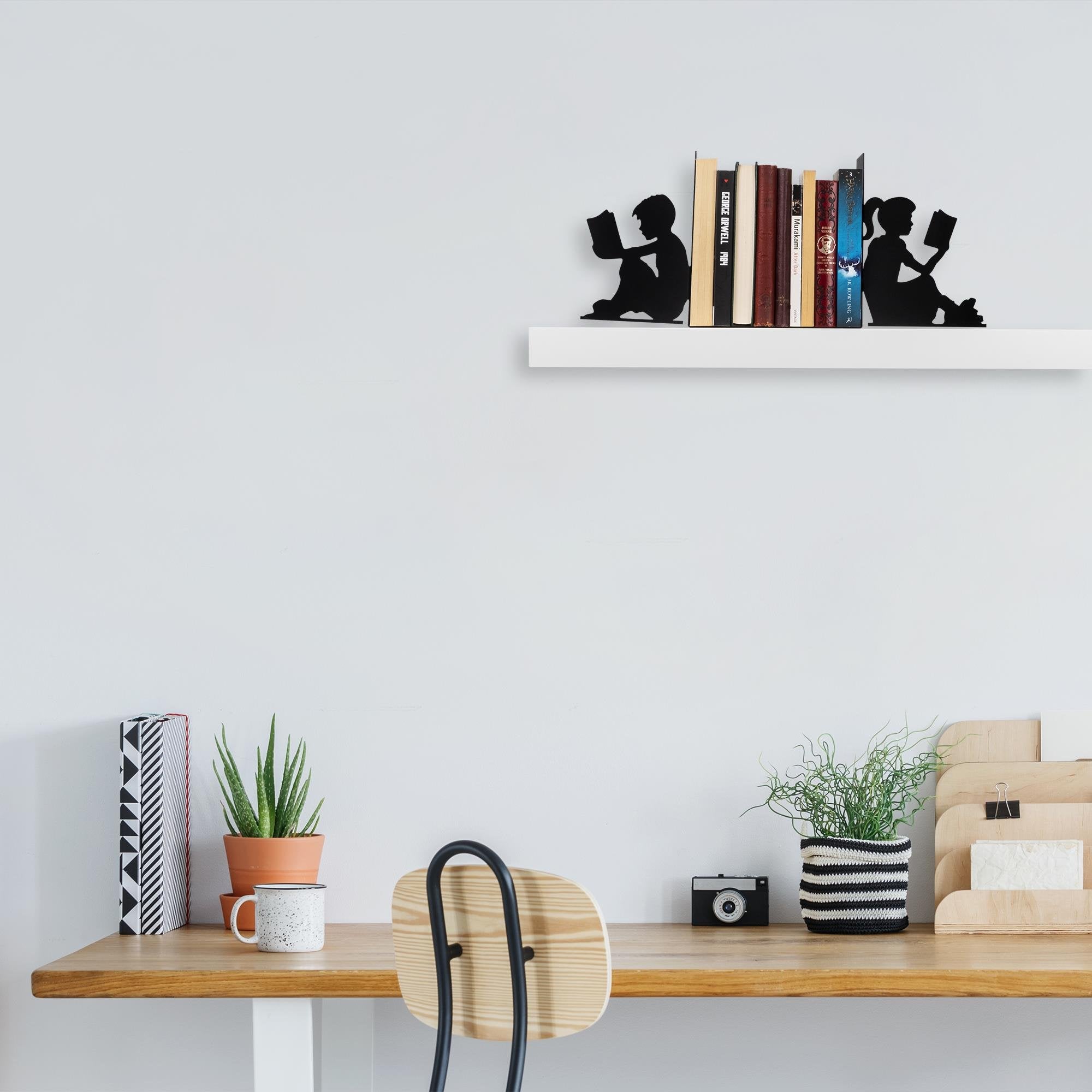 KT-010 Dekoratif Metal Kitap Tutucu | ByLamp