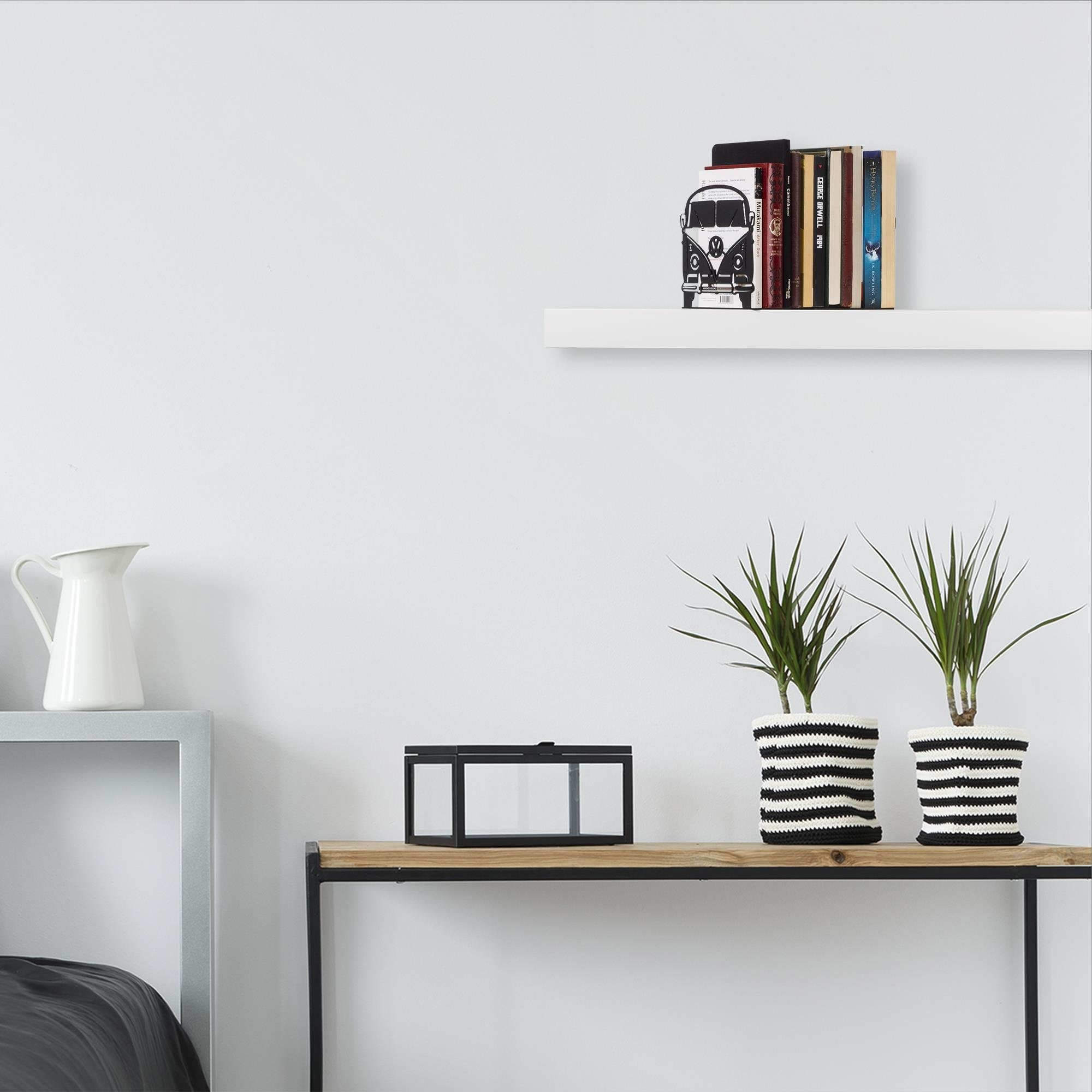 KT-017 Dekoratif Metal Kitap Tutucu | ByLamp