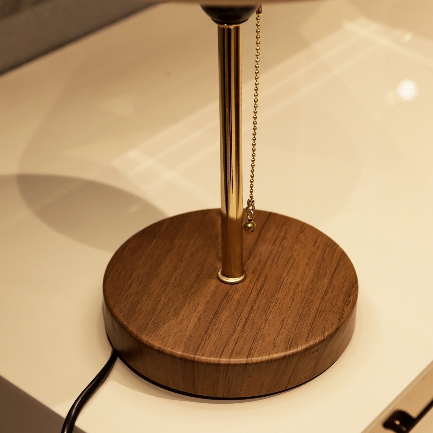 Sera Ahşap Ayaklı Siyah Başlıklı Abajur Masa Lambası | ByLamp