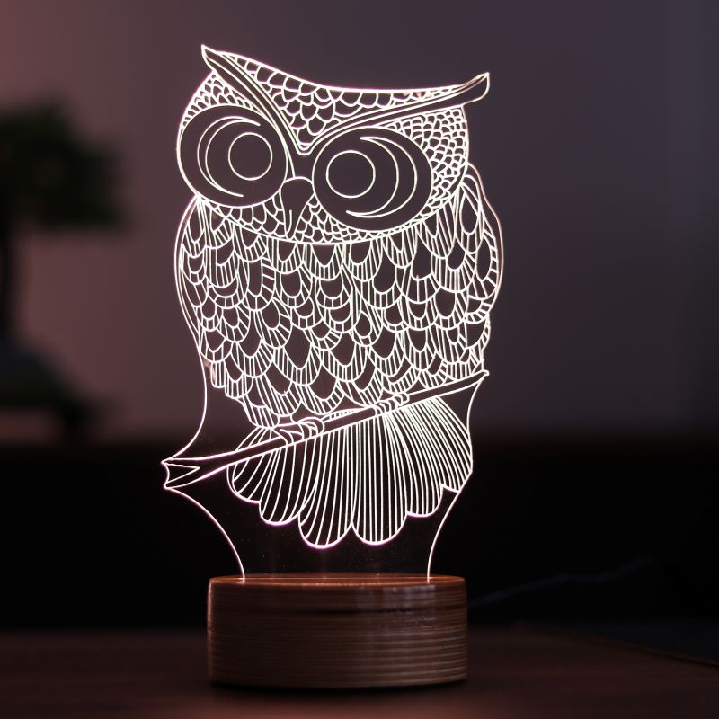 3-D owl table lamp