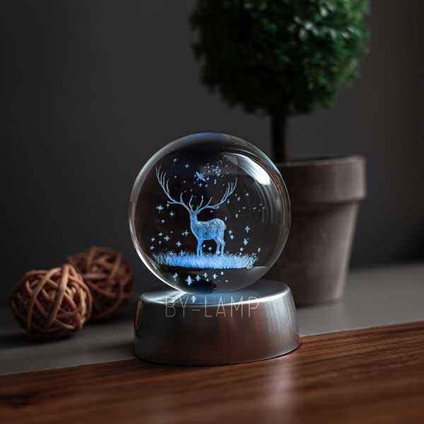 3D Geyik Işıklı Kristal Hediye Topu