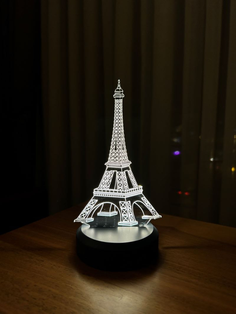 3-D Eiffel Lamp