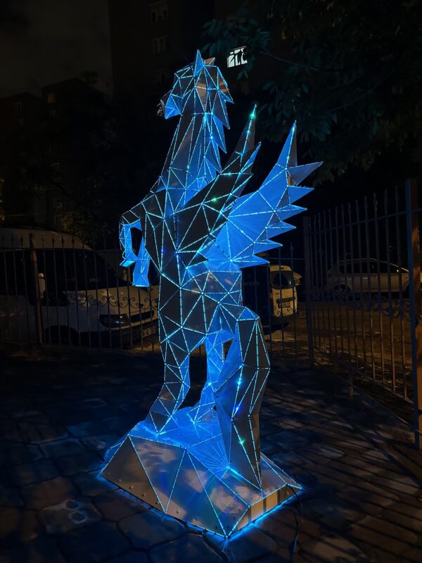3D Metal Geometrik El Yapımı Pegasus Heykeli | ByLamp