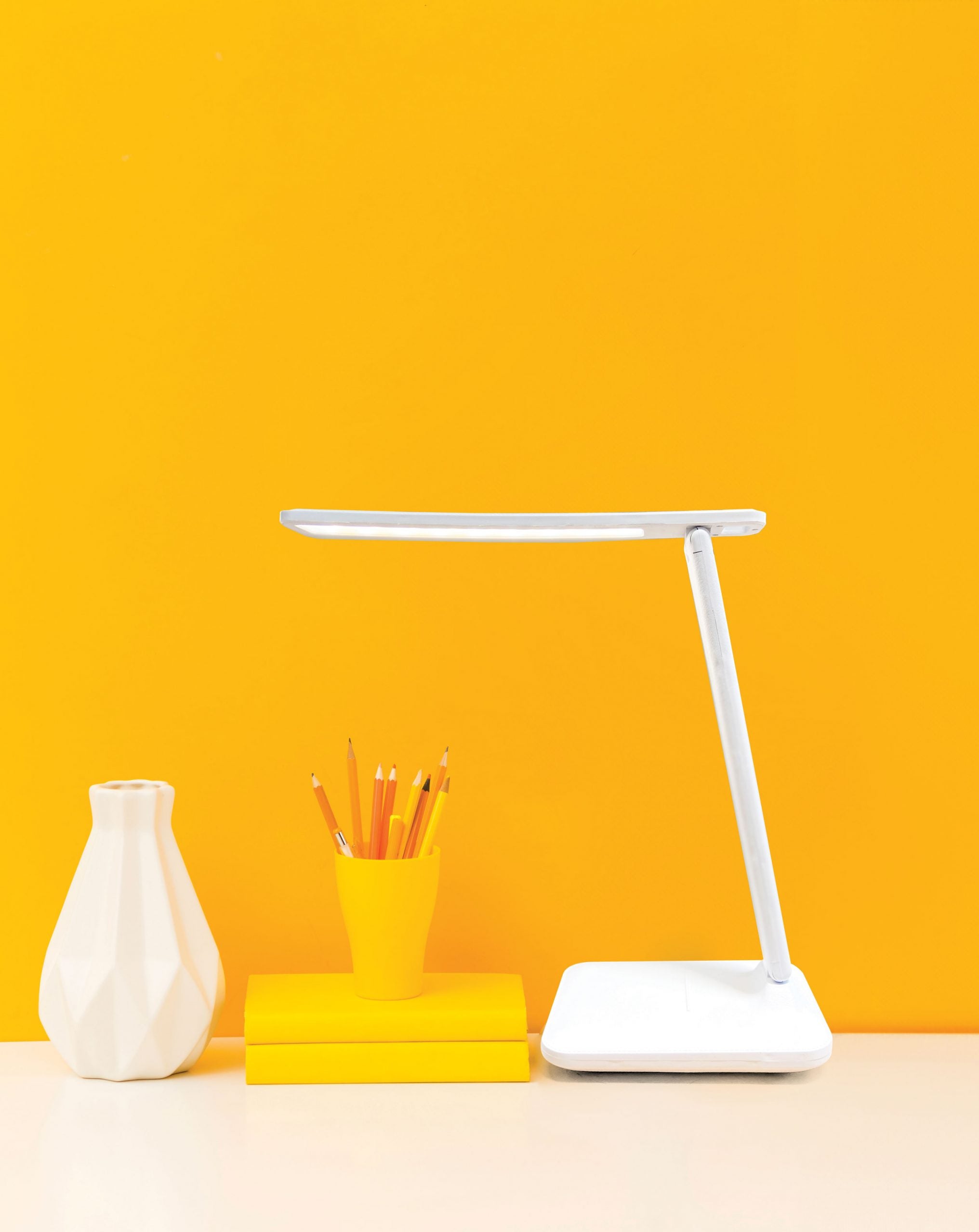Dokunmatik Şarjlı Led Masa Lambası | ByLamp
