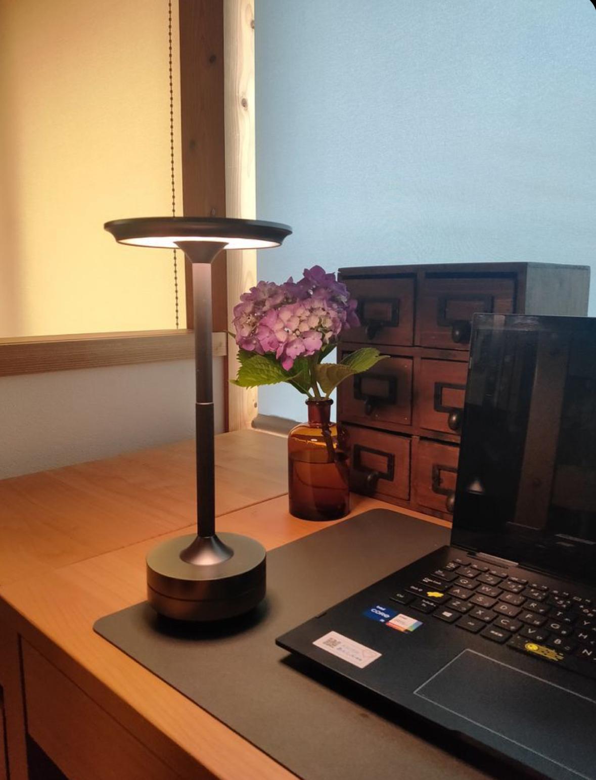 Siyah Metal Masa Lambası | ByLamp