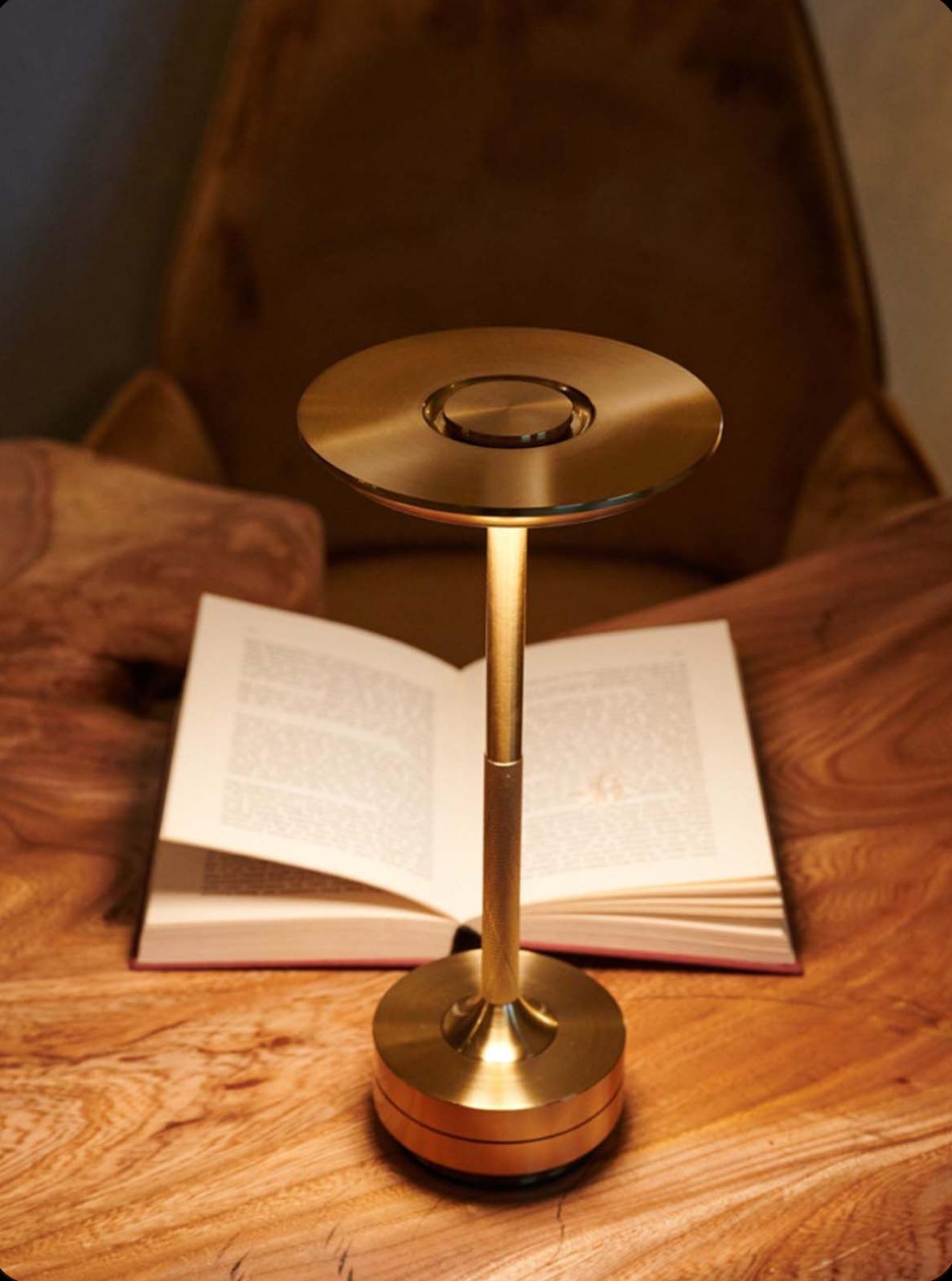 Gold Metal Masa Lambası | ByLamp