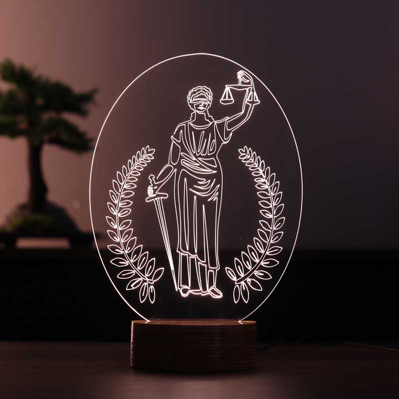 adalet heykeli themis figürlü dekoratif hediye led masa lambası