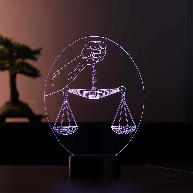 Adalet Terazisi Figürlü Dekoratif Hediye Led Masa Lambası | BYLAMP