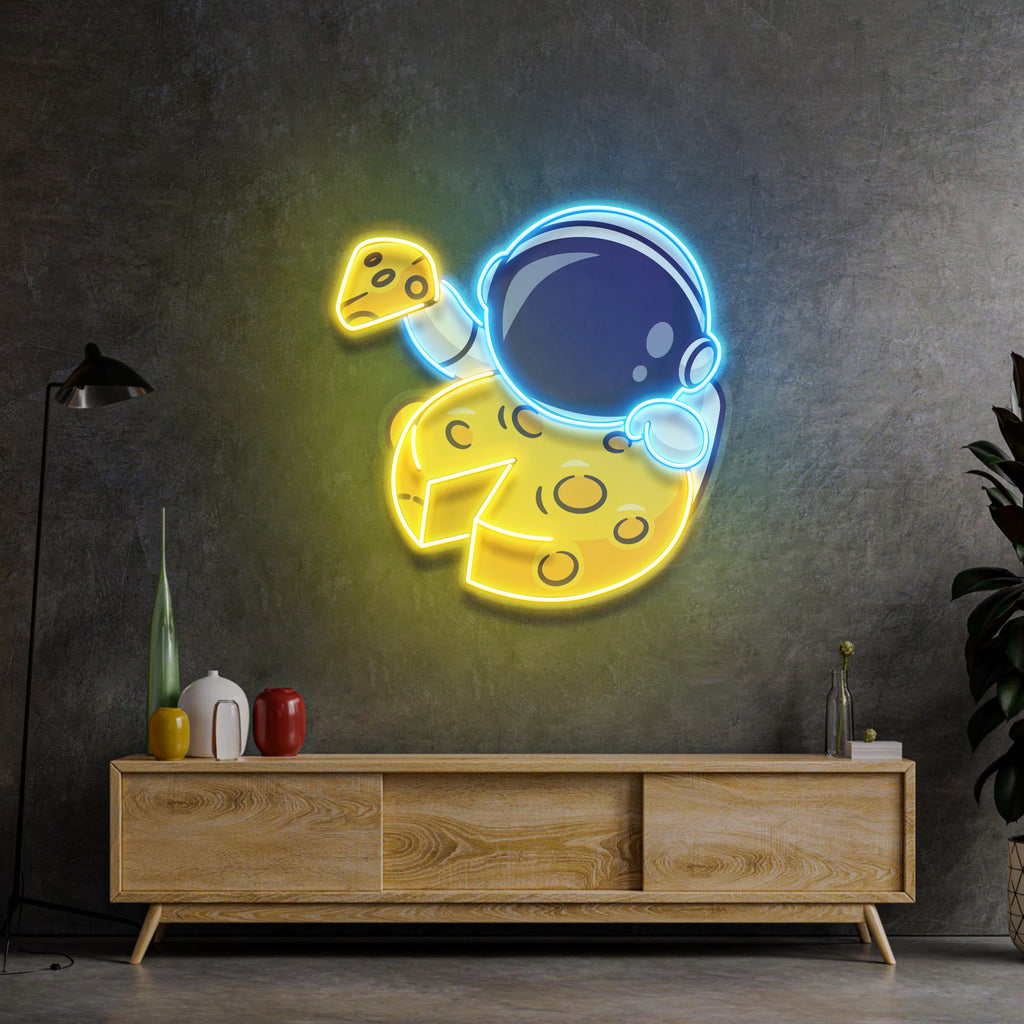 Astronot Ve Peynir Neon Lamba | ByLamp