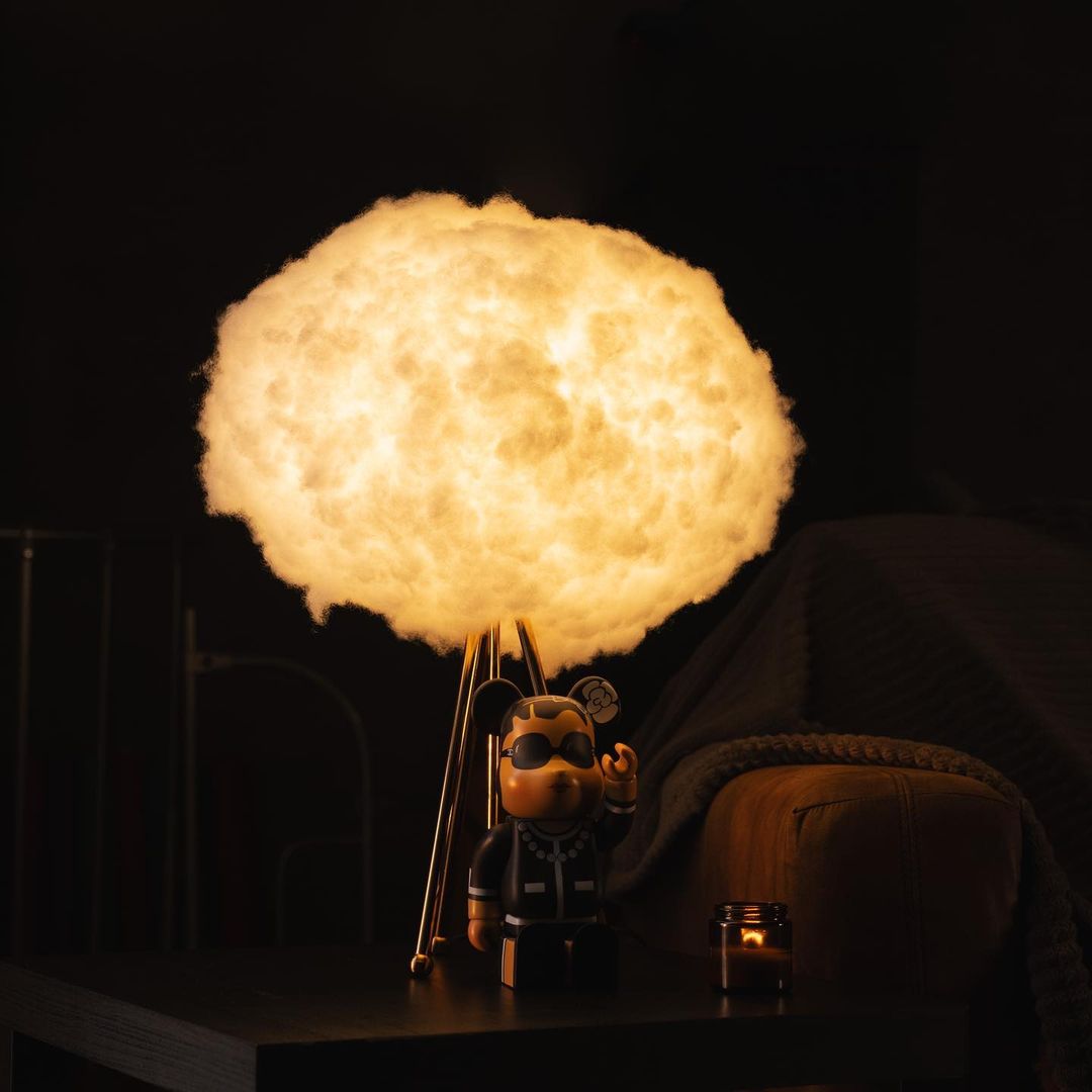 Cloud table lamp