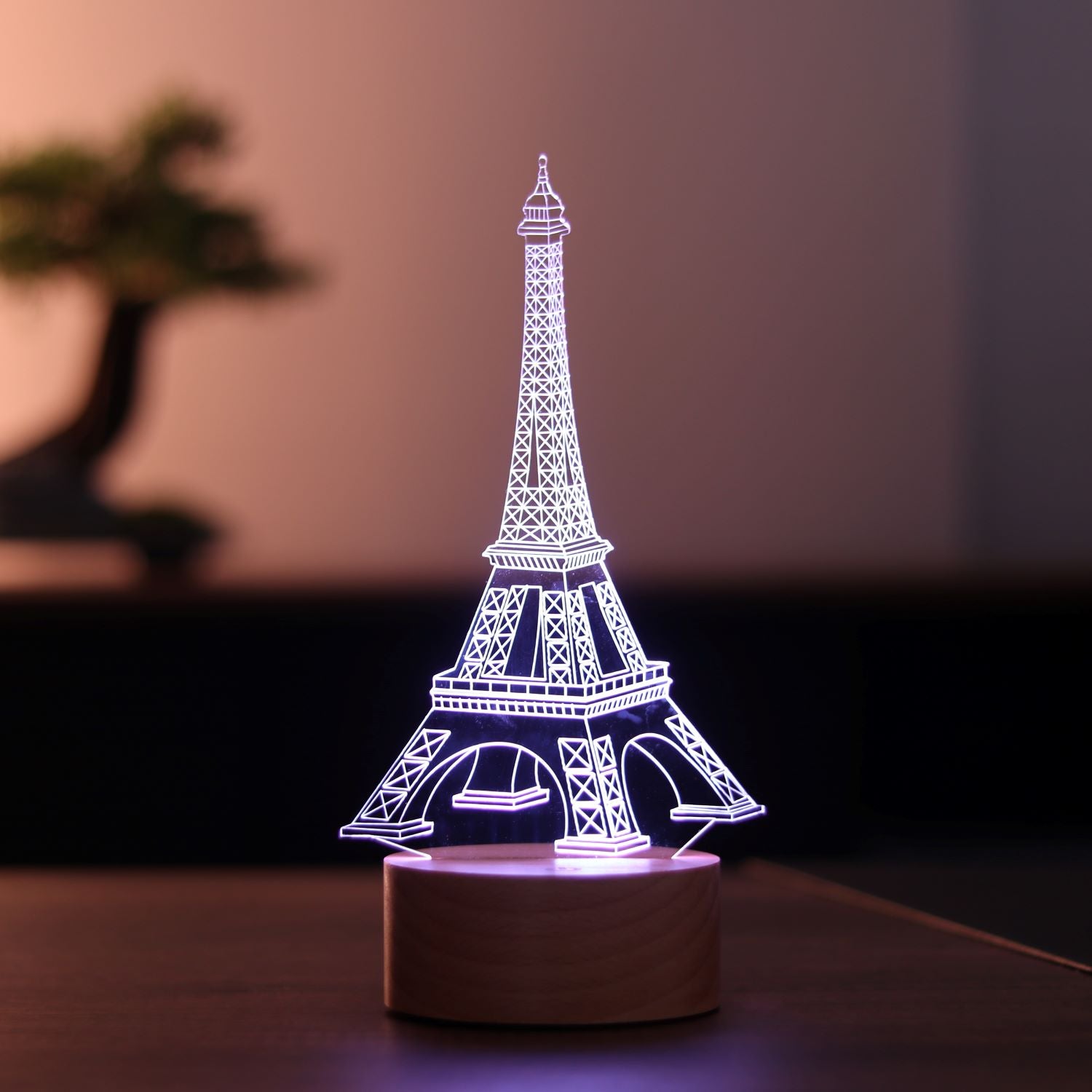 3-D Eiffel Lamp