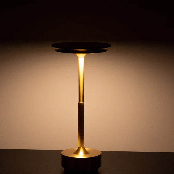 Gold Renkli Metal Masa Lambası