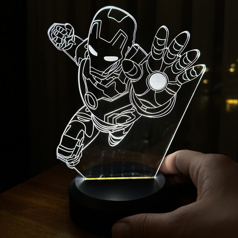 Uçan Iron Man Figürlü Dekoratif Hediye Led Masa Lambası | BYLAMP