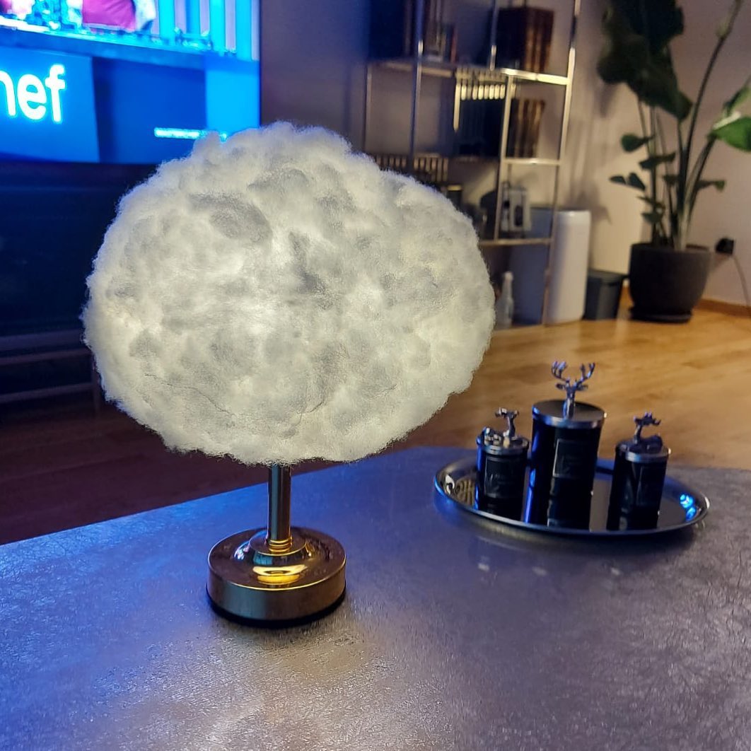 Rechargeable cloud table lamp