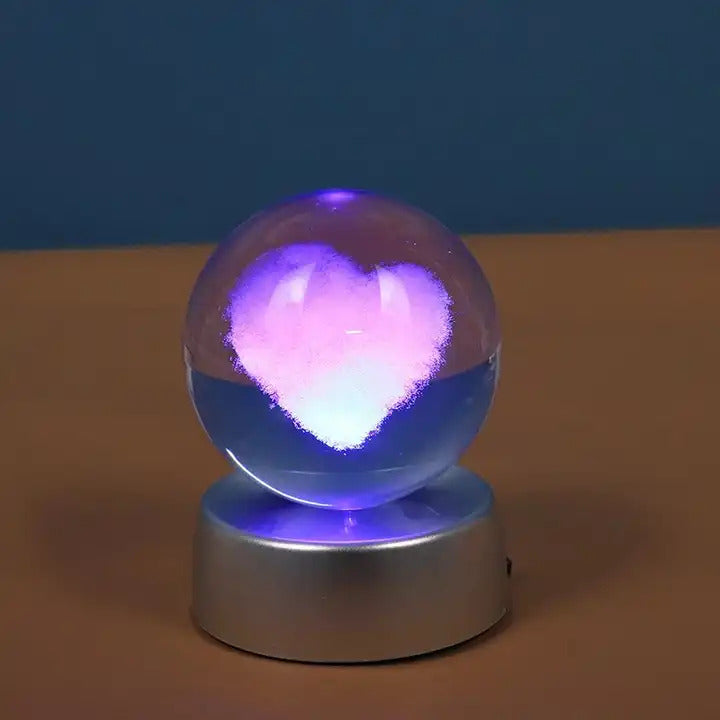 Sevgililer Gününe Özel Hediye Renk Değiştiren Kalp Figürlü Kristal Top Gece Lambası Gümüş Taban