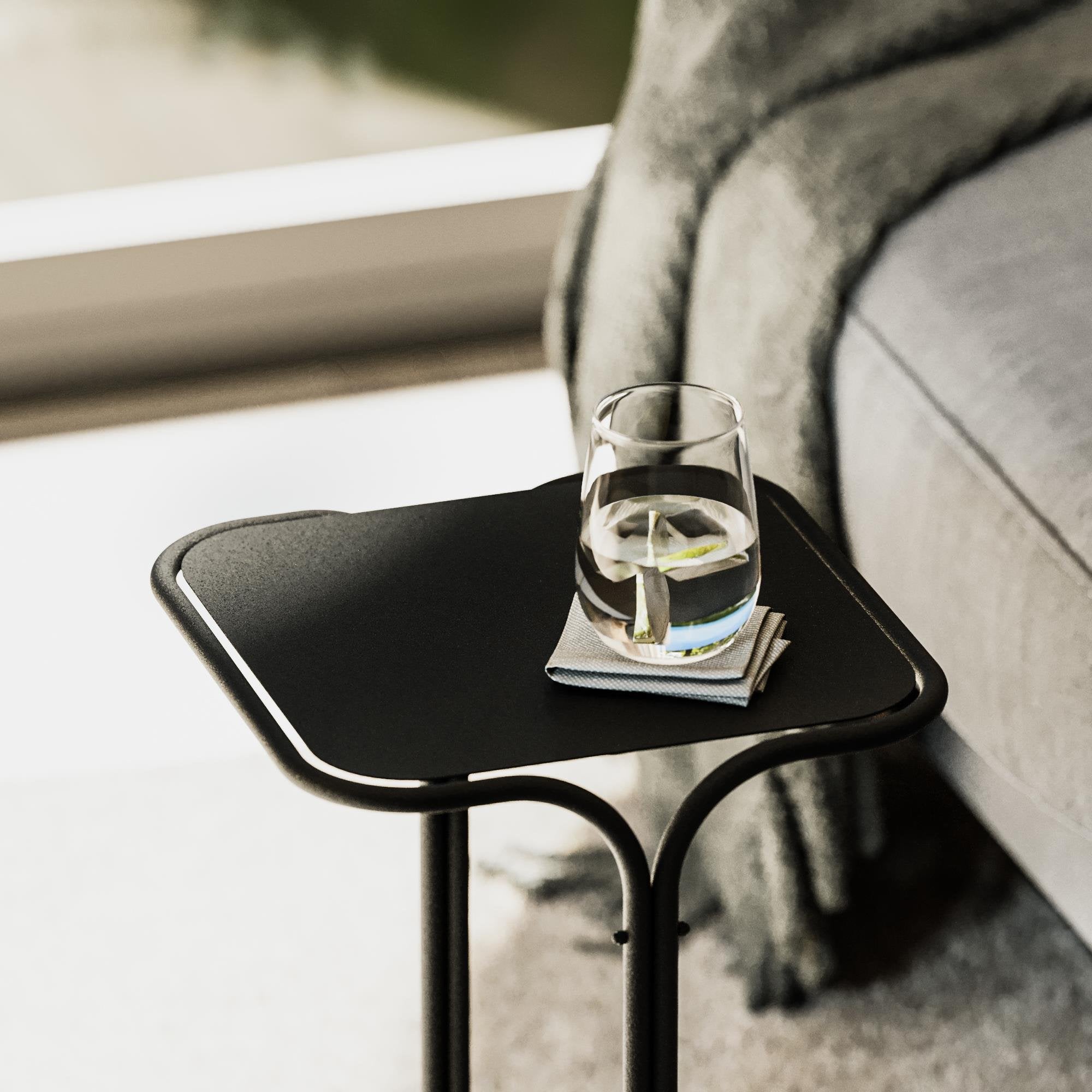 SHB-001 Dekoratif Metal Sehpa | ByLamp