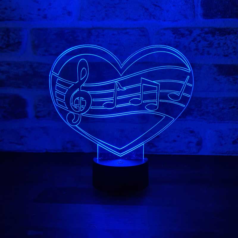الموسيقى الحب بقيادة مصباح مكتبي