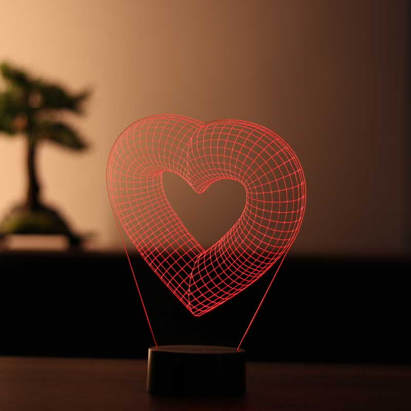 3-dimensional single-hearted LED lamp