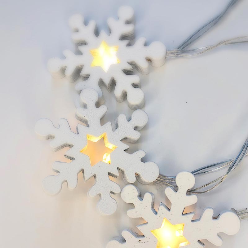 Wooden snowflake light chain