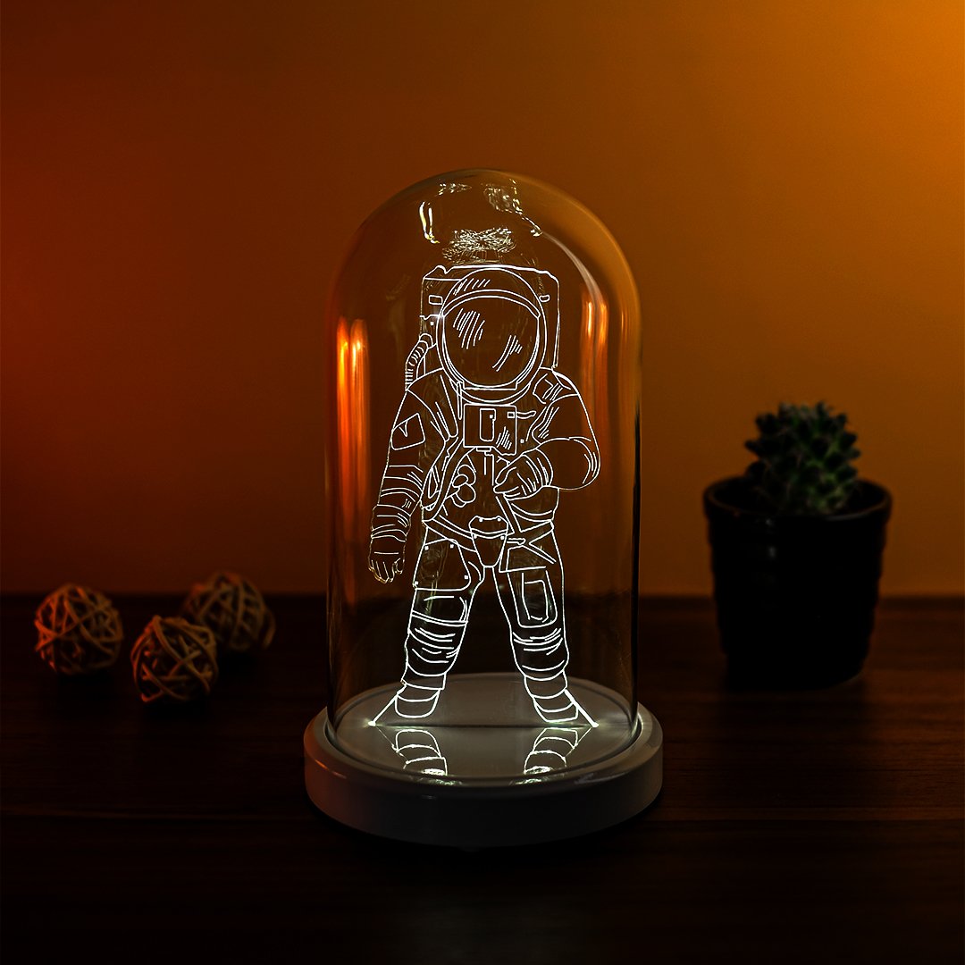 <transcy>Astronaut Acrylic Glass Fanus Table Lamp</transcy>