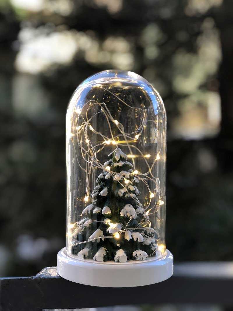 Lámpara de figura de árbol de Navidad Fanus de vidrio iluminado