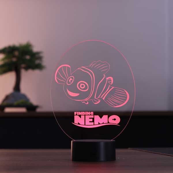 Lámpara de mesa led Nemo de pescado perdido