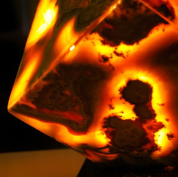 Red volcanic cube lamp