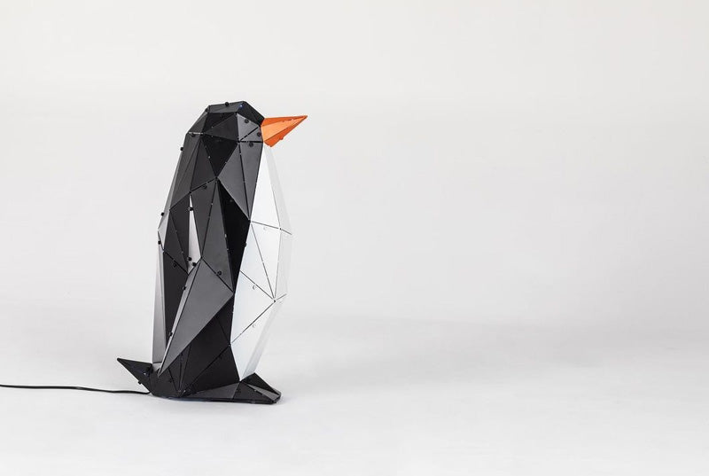 Lámpara de mesa pingüino