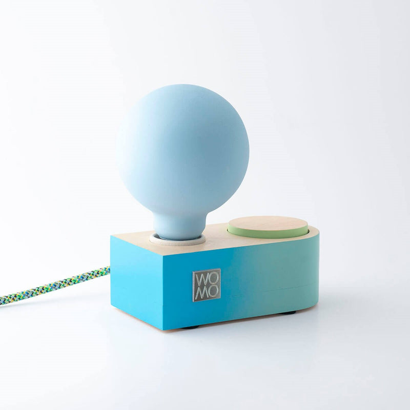 Neptuno - Lámpara de mesa de madera de colores con Dimmer