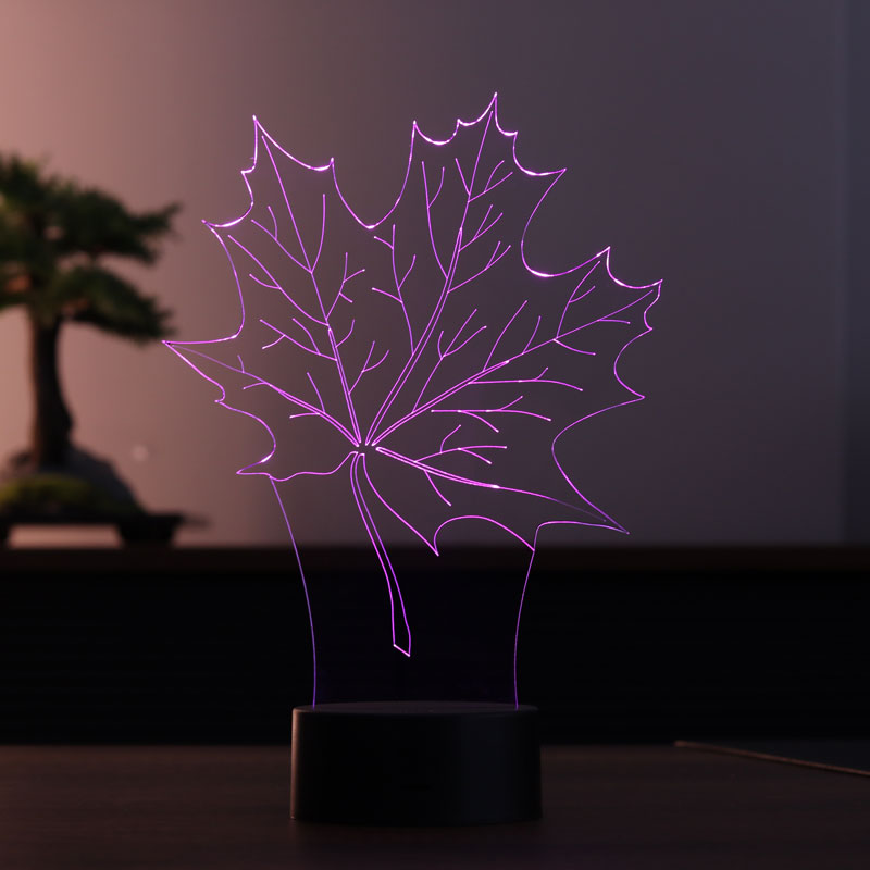 3-D chinar leaf gift table lamp